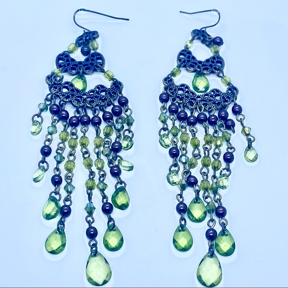 Green Dangle Earrings 🔥 3 for $20